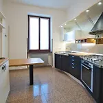Pied A Terre - La *