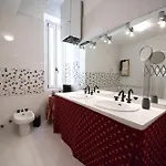 Apartment Pied A Terre - La *