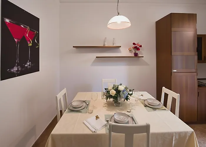 Pied A Terre - La *