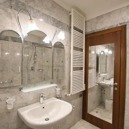 Pied A Terre - La * Verona